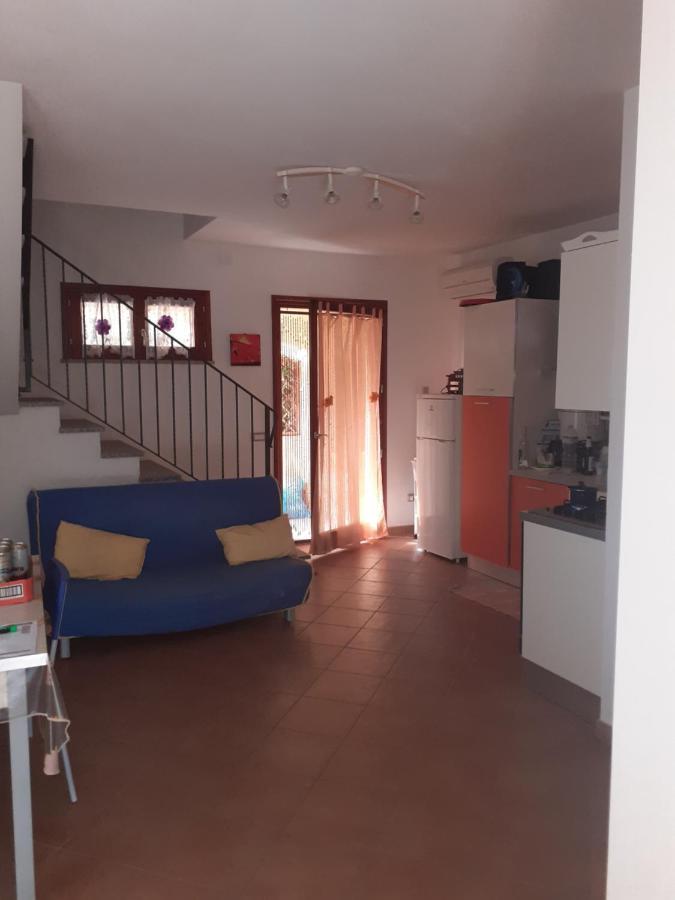Villa Su Due Livelli Super Accessoriata Сант'Анна-Аррези Экстерьер фото