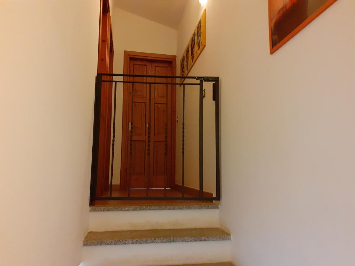Villa Su Due Livelli Super Accessoriata Сант'Анна-Аррези Экстерьер фото