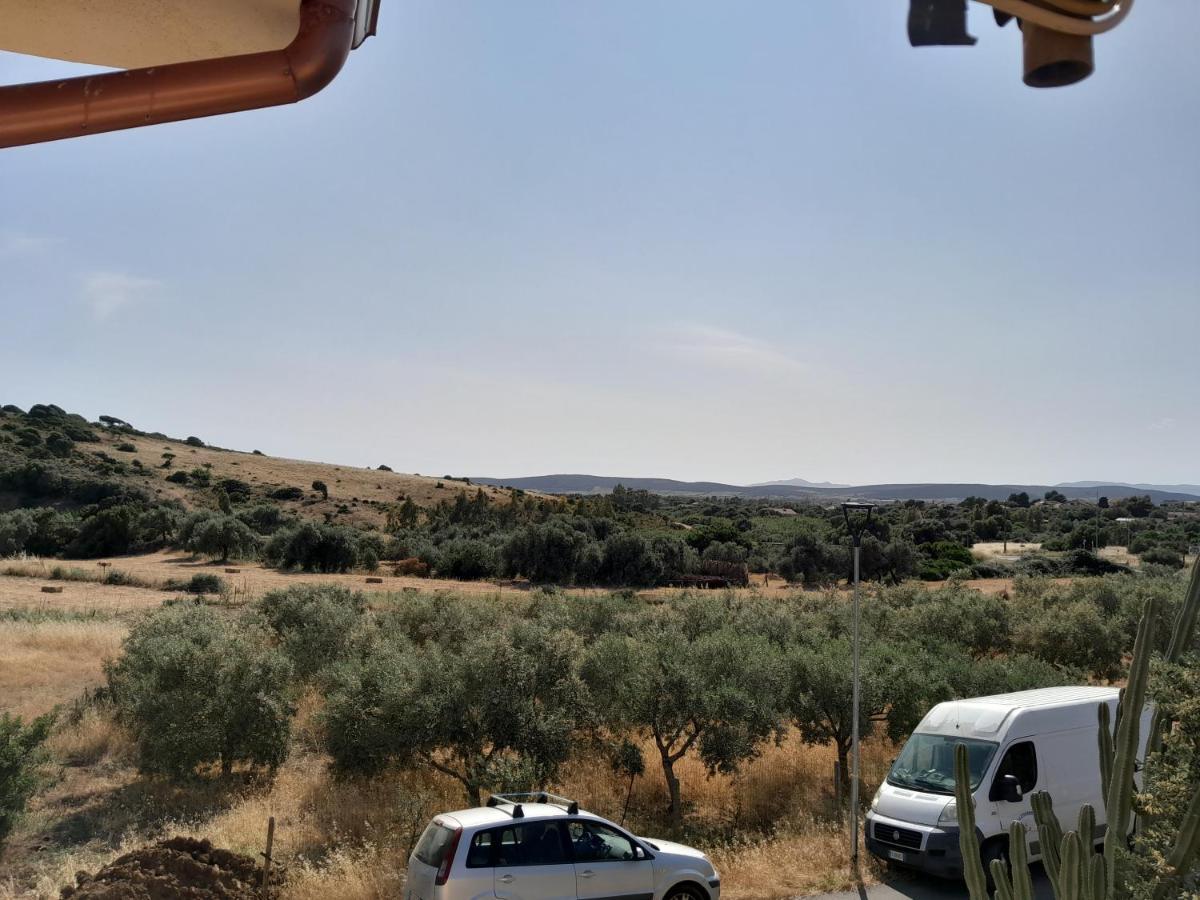 Villa Su Due Livelli Super Accessoriata Сант'Анна-Аррези Экстерьер фото